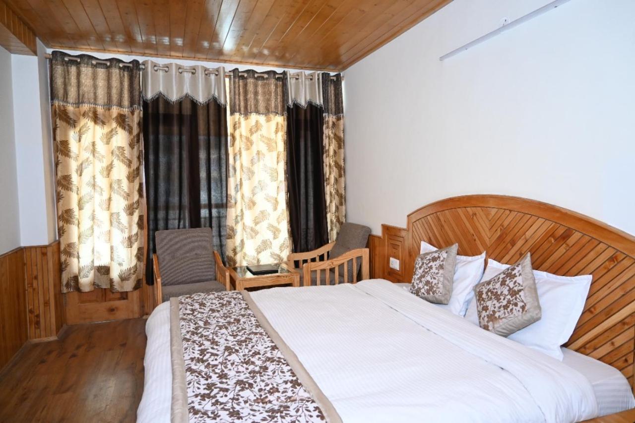 Hotel Nirmal Chhaya - Manali (Himachal Pradesh) — Photos 2